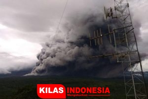 9 Kecamatan di Probolinggo Diguyur Abu Vulkanik Gunung Semeru