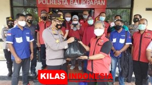 Peringati Hari Buruh, FKSP/SB Gelar Bakti Sosial Bersama Polresta Balikpapa