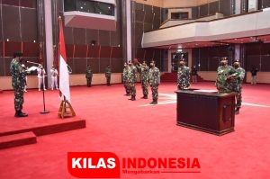 Panglima TNI Pimpin Sertijab Kasum dan Aspers serta Penyerahan Jabatan Dansesko dan Danjen Akademi