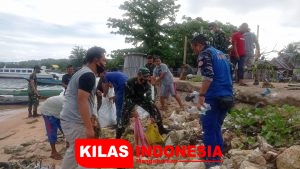 Gandeng Polairud dan Satgas BKO, Komunitas Pelaut Gelar Aksi Bersih Pantai