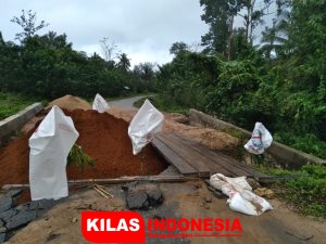 Lambat Perbaiki Jembatan Rusak, Janji Kadis PUPR Diduga ‘Pemanis Bibir’