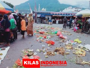 PKL Pasar Higenis di Kota Ternate Kembali Bereaksi