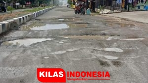 Jalan di Ibu Kota Rusak, Kadis PUPR Taliabu Cuek